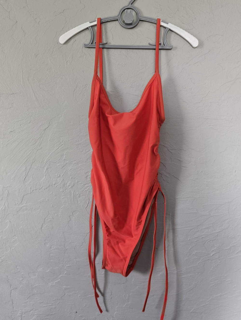 GNASH swim Us 6 Like New